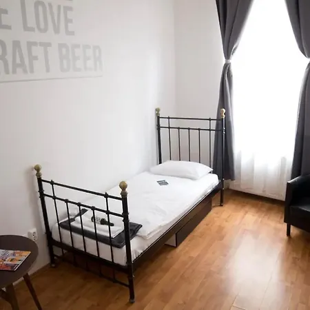 Ferienwohnung Bed'N'Beer Budapest Exterior foto